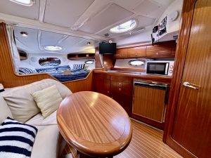 BAVARIA 32 SPORT - MARINE COURTAGE (6)