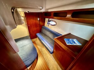 BAVARIA 32 SPORT - MARINE COURTAGE (9)