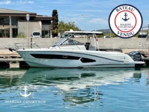 JEANNEAU CAP CAMARAT 10.5 WA - BATEAU MOTEUR OCCASION VENDU MARINE COURTAGE