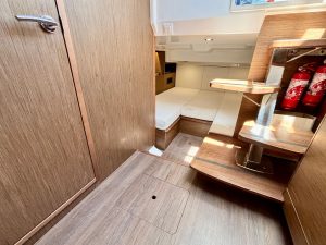 JEANNEAU CAP CAMARAT 10.5 WA - MARINE COURTAGE (4)