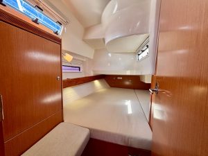 BAVARIA 36 CRUISER - VOILIER OCCASION - MARINE COURTAGE (20)