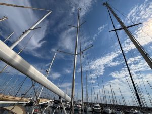BAVARIA 36 CRUISER - VOILIER OCCASION - MARINE COURTAGE (3)