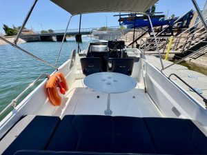 BENETEAU FLYER 6.6 SUNDECK - BATEAU MOTEUR OCCASION - MARINE COURTAGE (19)