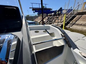 BENETEAU FLYER 6.6 SUNDECK - BATEAU MOTEUR OCCASION - MARINE COURTAGE (9)