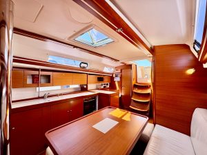 DUFOUR 375 GRAND LARGE - VOILIER OCCASION - MARINE COURTAGE (13)