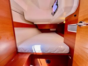 DUFOUR 375 GRAND LARGE - VOILIER OCCASION - MARINE COURTAGE (17)