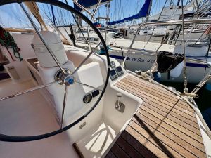 DUFOUR 375 GRAND LARGE - VOILIER OCCASION - MARINE COURTAGE (22)