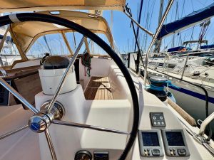 DUFOUR 375 GRAND LARGE - VOILIER OCCASION - MARINE COURTAGE (25)
