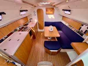 HARMONY 34 - VOILIER OCCASION - MARINE COURTAGE (4)