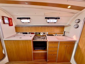 HARMONY 34 - VOILIER OCCASION - MARINE COURTAGE (6)