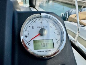 JEANNEAU NC 33 - BATEAU MOTEUR OCCASION - MARINE COURTAGE (25)