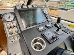 JEANNEAU NC 33 - BATEAU MOTEUR OCCASION - MARINE COURTAGE (26)