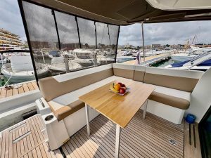 JEANNEAU NC 33 - BATEAU MOTEUR OCCASION - MARINE COURTAGE (44)