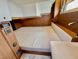 JEANNEAU NC 33 - BATEAU MOTEUR OCCASION - MARINE COURTAGE (8)