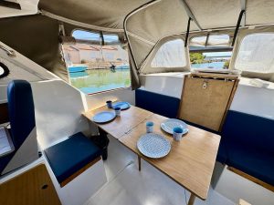 SAGA 27 - BATEAU MOTEUR OCCASION - MARINE COURTAGE (11)
