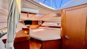 BENETEAU ANTARES 8.80 - BATEAU MOTEUR OCCASION MARINE COURTAGE (1)