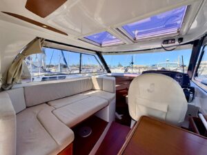 BENETEAU ANTARES 8.80 - BATEAU MOTEUR OCCASION MARINE COURTAGE (15)