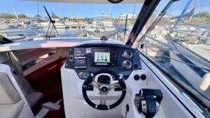BENETEAU ANTARES 8.80 - BATEAU MOTEUR OCCASION MARINE COURTAGE (5)