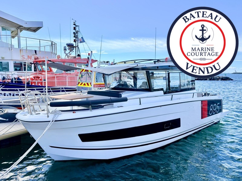 Jeanneau Merry FIsher 895 Sport Marine Courtage - bateau d'occasion – Herault Spécialiste du bateau d'occasion