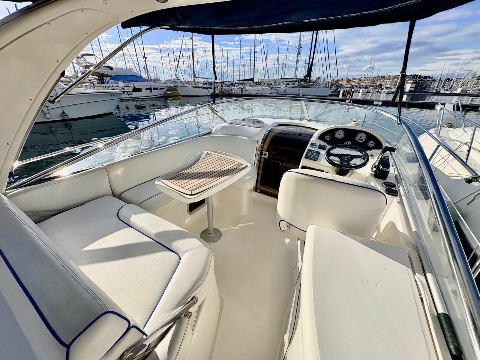 BAVARIA 27 SPORT - BATEAU MOTEUR OCCASION MARINE COURTAGE (12)