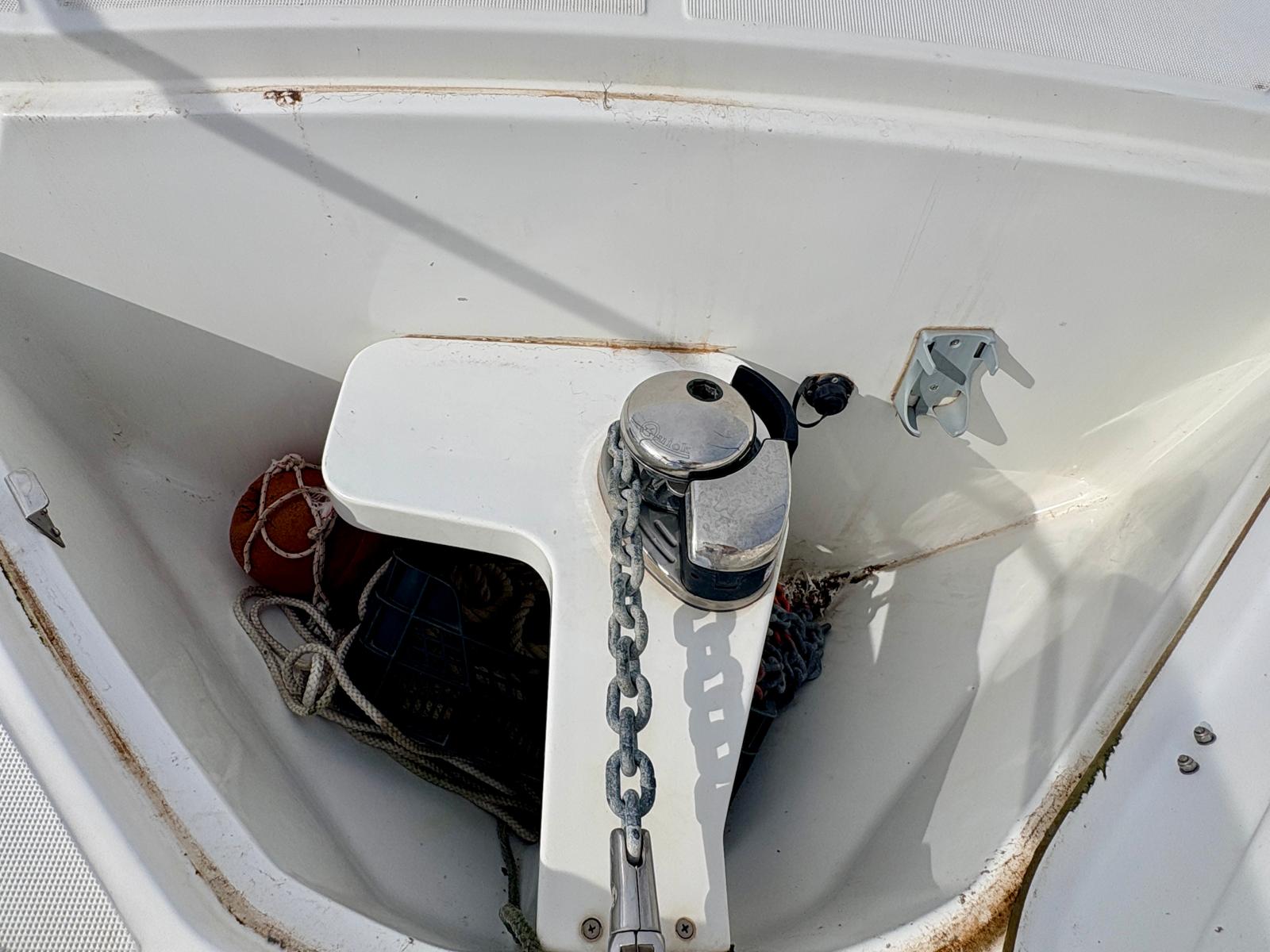 BENETEAU ANTARES 7.80 - BATEAU MOTEUR OCCASION MARINE COURTAGE (6)