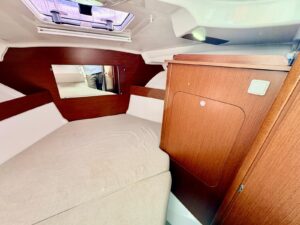 BENETEAU ANTARES 7.80 - BATEAU MOTEUR OCCASION MARINE COURTAGE (9)