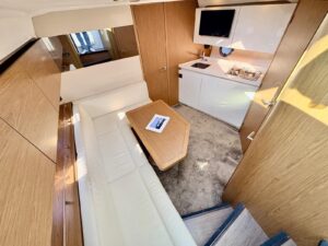 BENETEAU GRAN TURISMO 38 - BATEAU MOTEUR OCCASION MARINE COURTAGE (10)