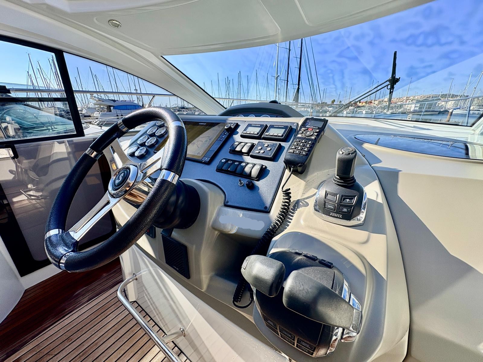 BENETEAU GRAN TURISMO 38 - BATEAU MOTEUR OCCASION MARINE COURTAGE (12).2