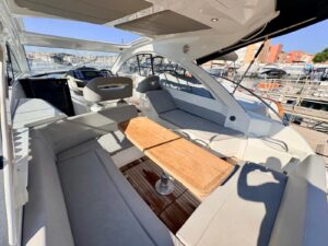 BENETEAU GRAN TURISMO 38 - BATEAU MOTEUR OCCASION MARINE COURTAGE (24)