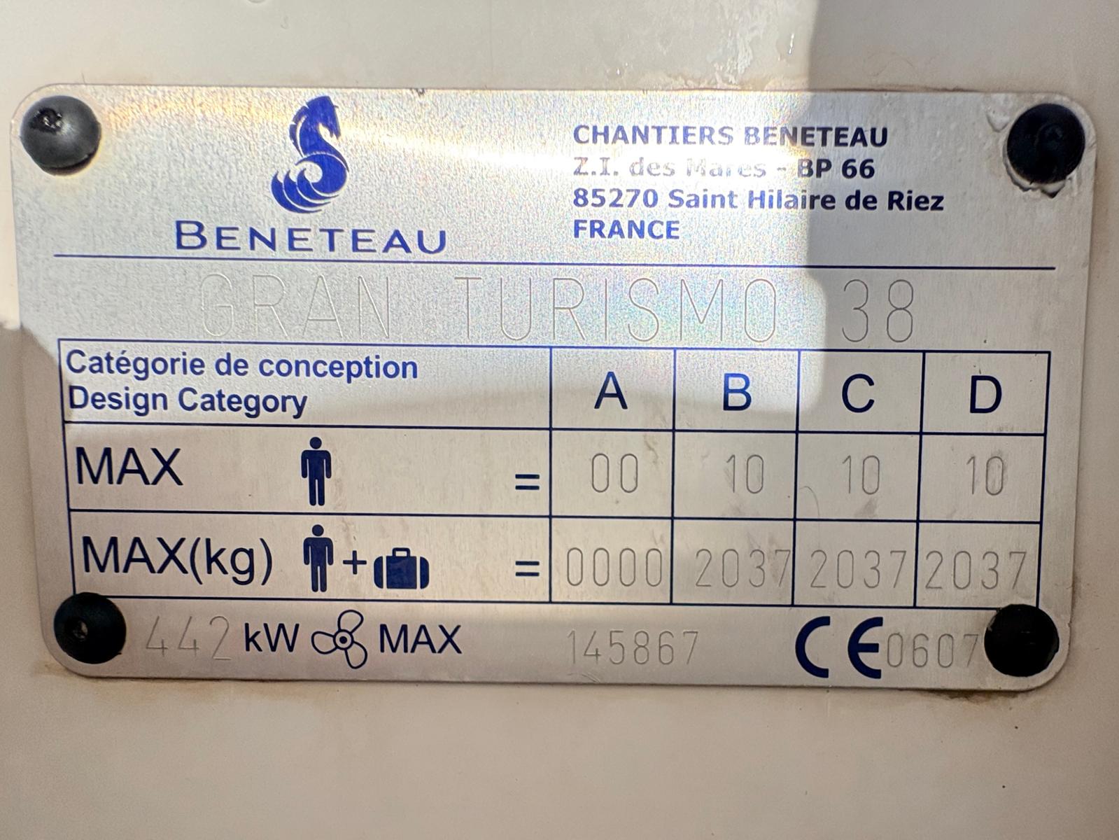 BENETEAU GRAN TURISMO 38 - BATEAU MOTEUR OCCASION MARINE COURTAGE (25)