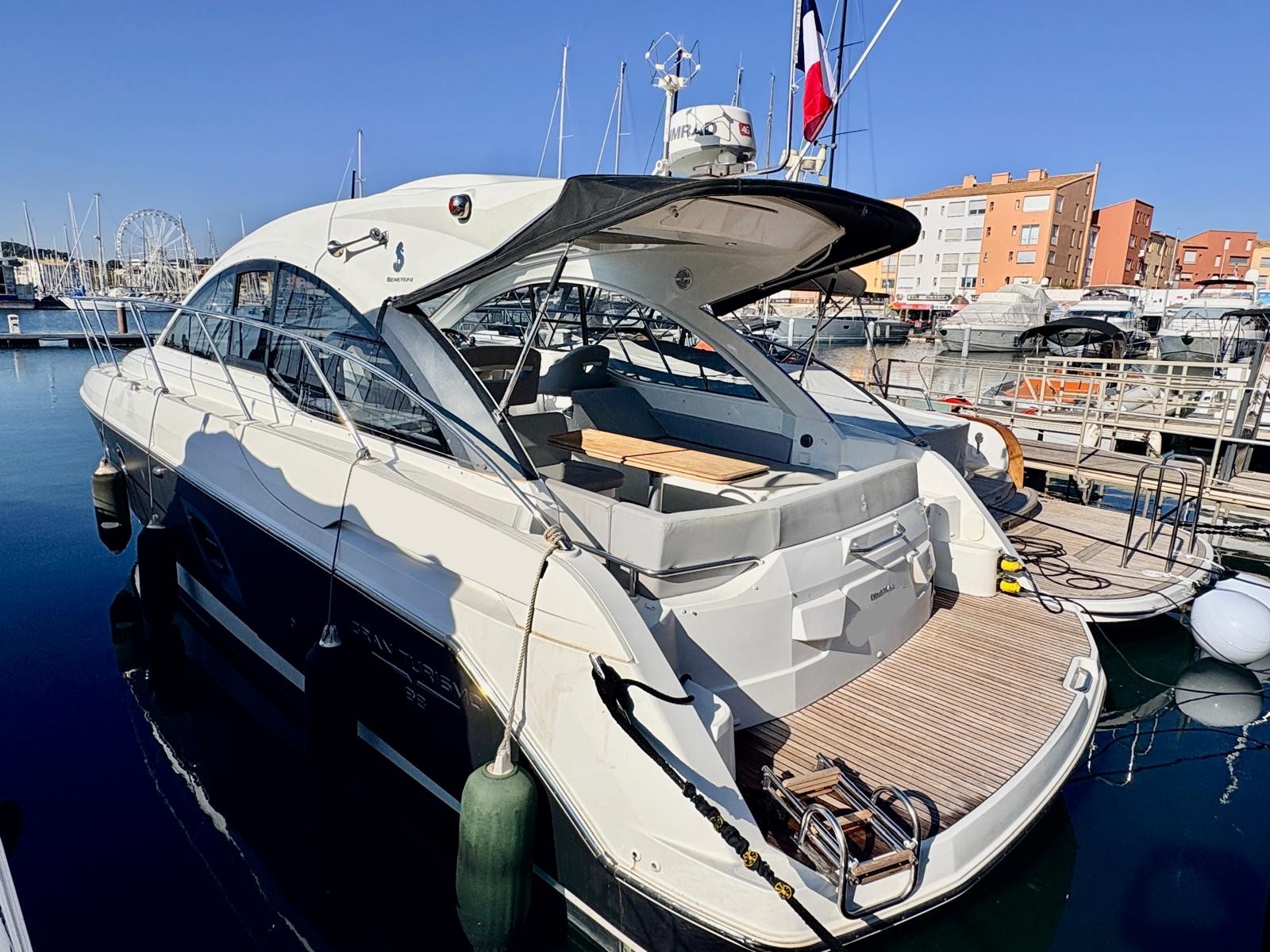 BENETEAU GRAN TURISMO 38 - BATEAU MOTEUR OCCASION MARINE COURTAGE (29).2