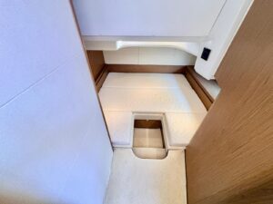 BENETEAU GRAN TURISMO 38 - BATEAU MOTEUR OCCASION MARINE COURTAGE (6)