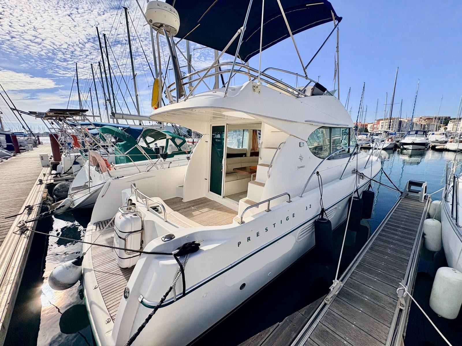 JEANNEAU PRESTIGE 32 - VEDETTE FLYBRIDGE OCCASION MARINE COURTAGE (22).2