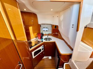 JEANNEAU PRESTIGE 32 - VEDETTE FLYBRIDGE OCCASION MARINE COURTAGE (3)