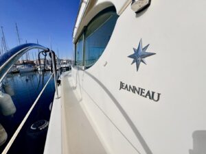 JEANNEAU PRESTIGE 32 - VEDETTE FLYBRIDGE OCCASION MARINE COURTAGE (9)