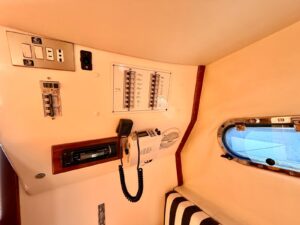 APREAMARE SMERALDO 8 - BATEAU MOTEUR OCCASION - MARINE COURTAGE (11)