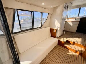 CARVER 370 VOYAGER - BATEAU MOTEUR OCCASION MARINE COURTAGE (13)