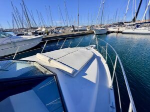 CARVER 370 VOYAGER - BATEAU MOTEUR OCCASION MARINE COURTAGE (4)