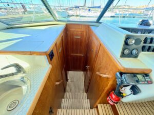 CARVER 370 VOYAGER - BATEAU MOTEUR OCCASION MARINE COURTAGE (8)