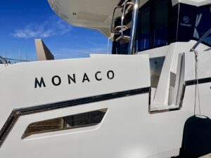 PARKER 110 MONACO FLYBRIDGE - BATEAU MOTEUR OCCASION MARINE COURTAGE (11).2