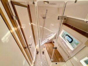 PARKER 110 MONACO FLYBRIDGE - BATEAU MOTEUR OCCASION MARINE COURTAGE (5)