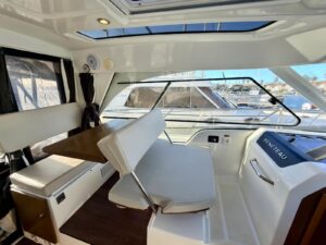 BENETEAU ANTARES 9 OB - BATEAU MOTEUR OCCASION - MARINE COURTAGE (15)