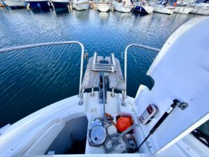 BENETEAU ANTARES 9 OB - BATEAU MOTEUR OCCASION - MARINE COURTAGE (22)