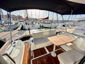 BENETEAU ANTARES 9 OB - BATEAU MOTEUR OCCASION - MARINE COURTAGE (31)