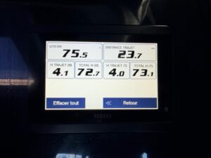 BENETEAU ANTARES 9 OB - BATEAU MOTEUR OCCASION - MARINE COURTAGE (9)