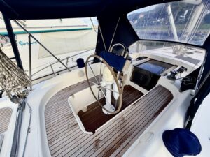 DUFOUR 39 CC - VOILIER OCCASION - MARINE COURTAGE (29)