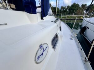 DUFOUR 39 CC - VOILIER OCCASION - MARINE COURTAGE (30)