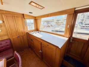 GRAND BANKS 42 CLASSIC - TRAWLER OCCASION - MARINE COURTAGE (20)