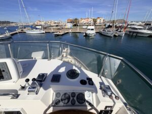 GRAND BANKS 42 CLASSIC - TRAWLER OCCASION - MARINE COURTAGE (7)