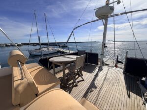 GRAND BANKS 42 CLASSIC - TRAWLER OCCASION - MARINE COURTAGE (8)